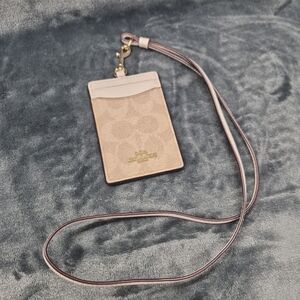 Coach  ID  Lanyard In Signature Card Case Holder Soft LEATHER Strap In Cream